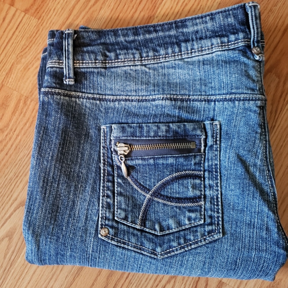 LEI Ashley Trouble Jeans